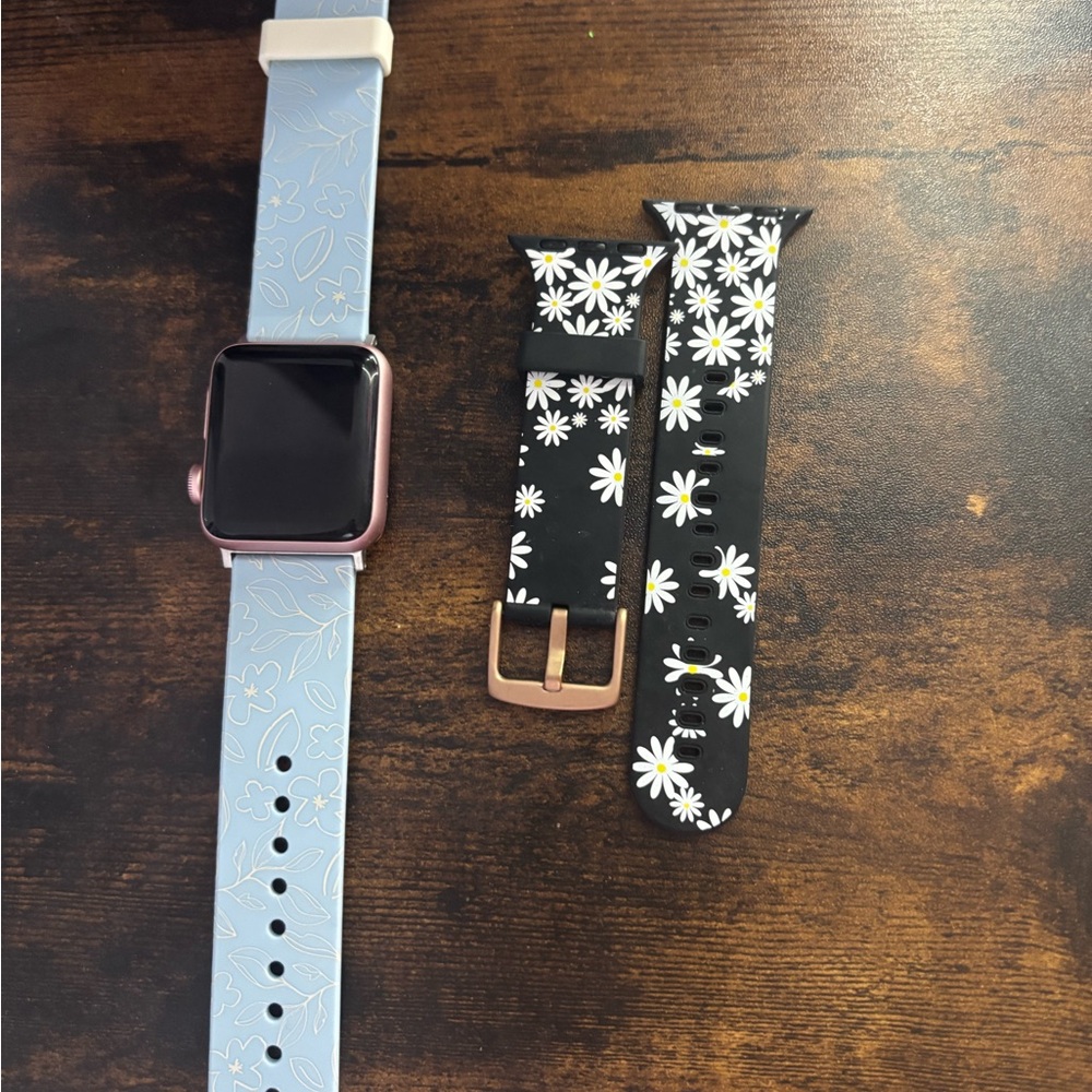 Apple Watch with two bands included